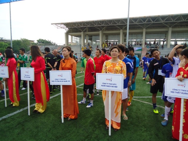 Khai mạc môn Bóng đá – Giải giao lưu thể thao hữu nghị năm 2013 Cụm thi đua số 7